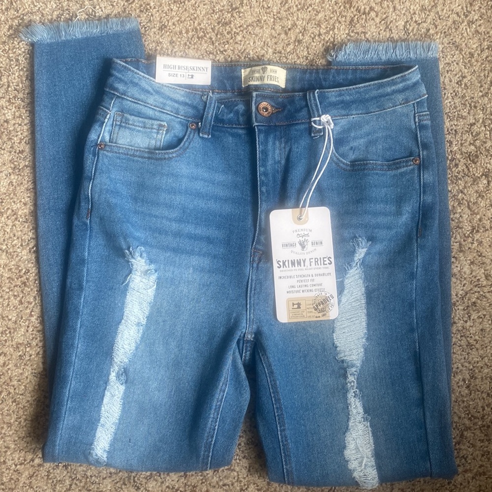 NWT Skinny Fries Jeans